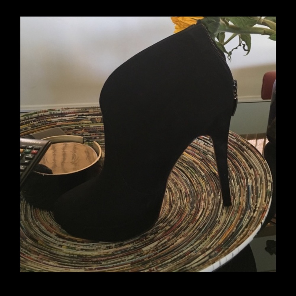 Alexandre Birman New in box.